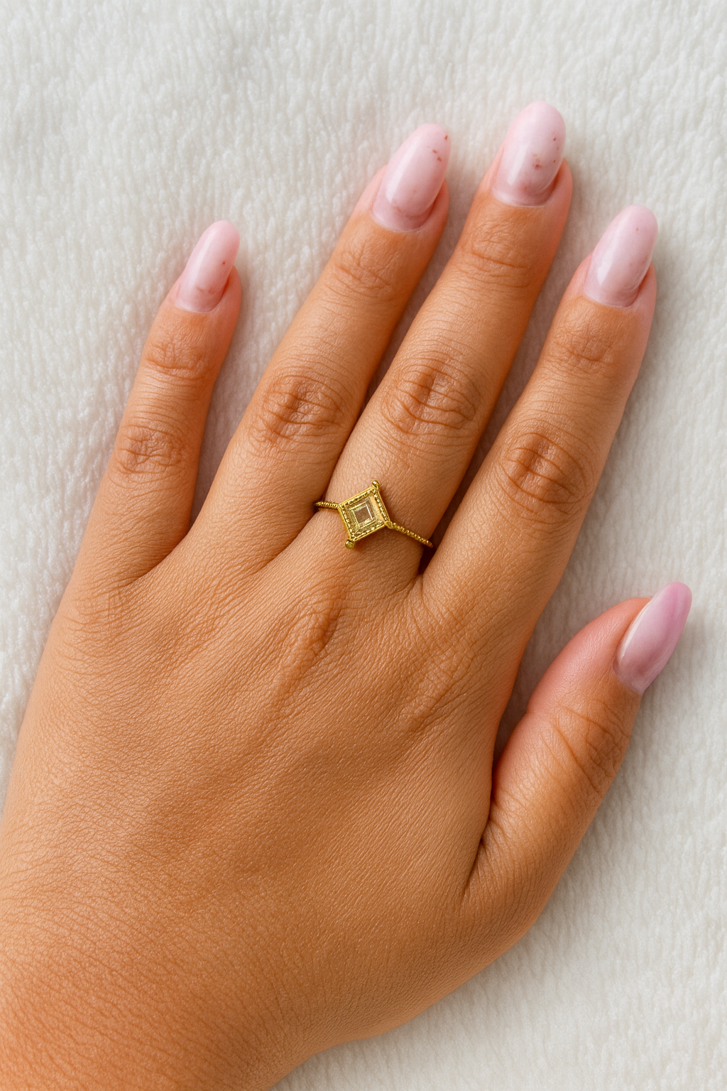 Bague ajustable Diamant Carré Élégante