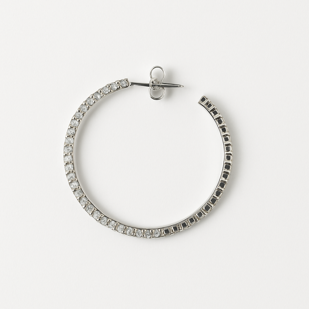 Boucles d’oreilles créoles ouvertes en strass argentées